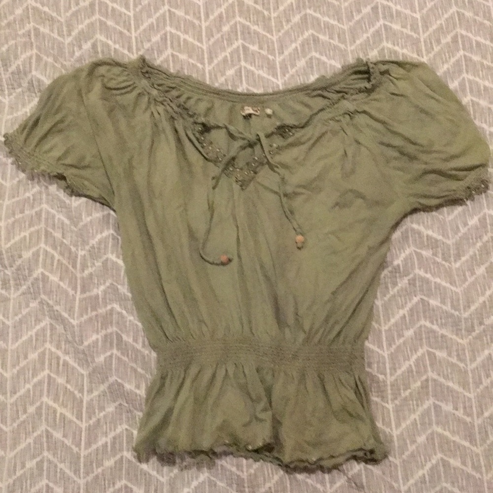 Spring green detailed top